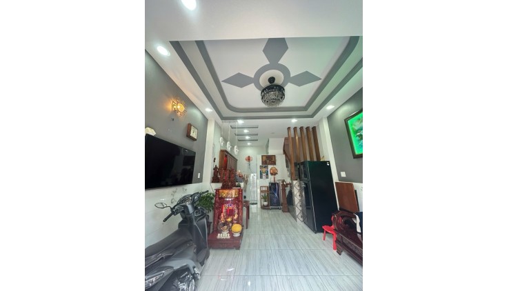 CÁCH 1 CĂN RA MẶT TIỀN MIẾU GÒ XOÀI, 32M2, 3 TẦNG GIÁ NHỈNH 4 TỶ